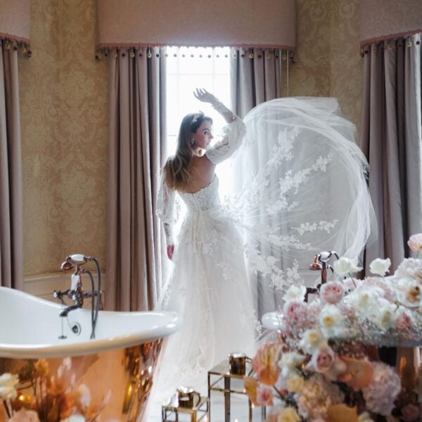 Bride And Bubble Bath Wedding Florals At Pylewell Park