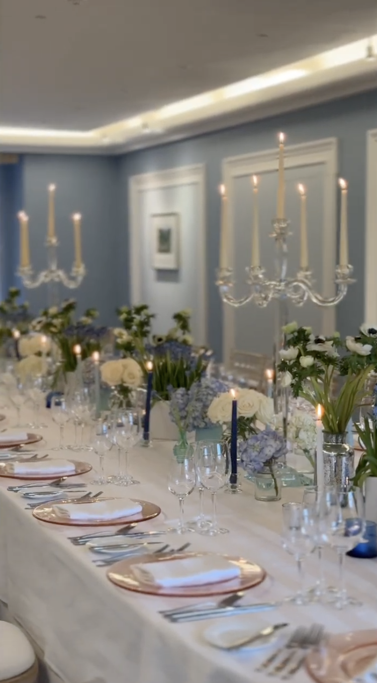 Elegant Blue And White Wedding Table Styling At The Lansdowne Club