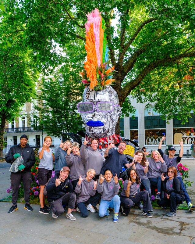 Huge thank you to my amazing team and @pollen_crew for bringing Chelsea in Bloom and the Chelsea Flower Show to life! We’re blown away by all the love and publicity our Chelsea Punk has received this week. There’s still time to see it — head down to King’s Road before Sunday!  Photography : @johnnassari  Metal work : @juliancarterdesign  @polarblackevents @kingsroad.london