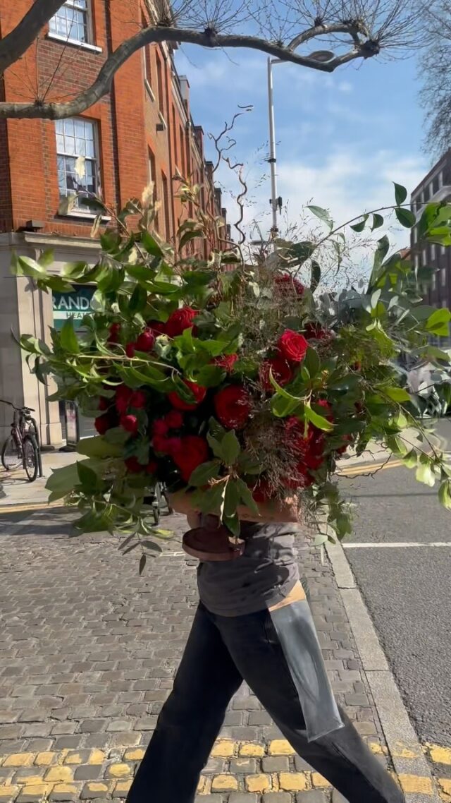 Luxury floral deliveries down King’s Road.
